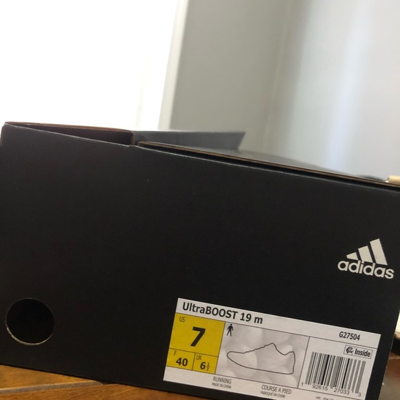 Adidas ultraboost— Men’s size 7 (Women’s size 8) - Picture 5 of 6